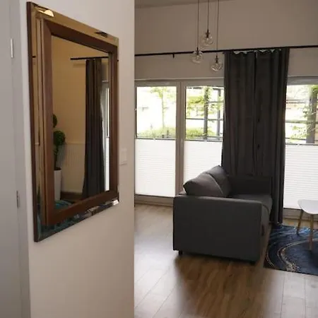 Glamorous And Modern Apartament