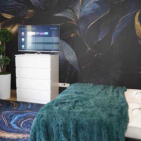 Apartment Glamorous And Modern *