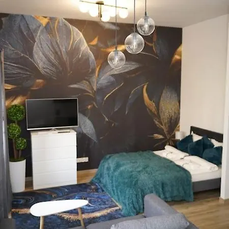 Glamorous And Modern *