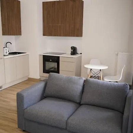 Glamorous And Modern Apartment Krakow